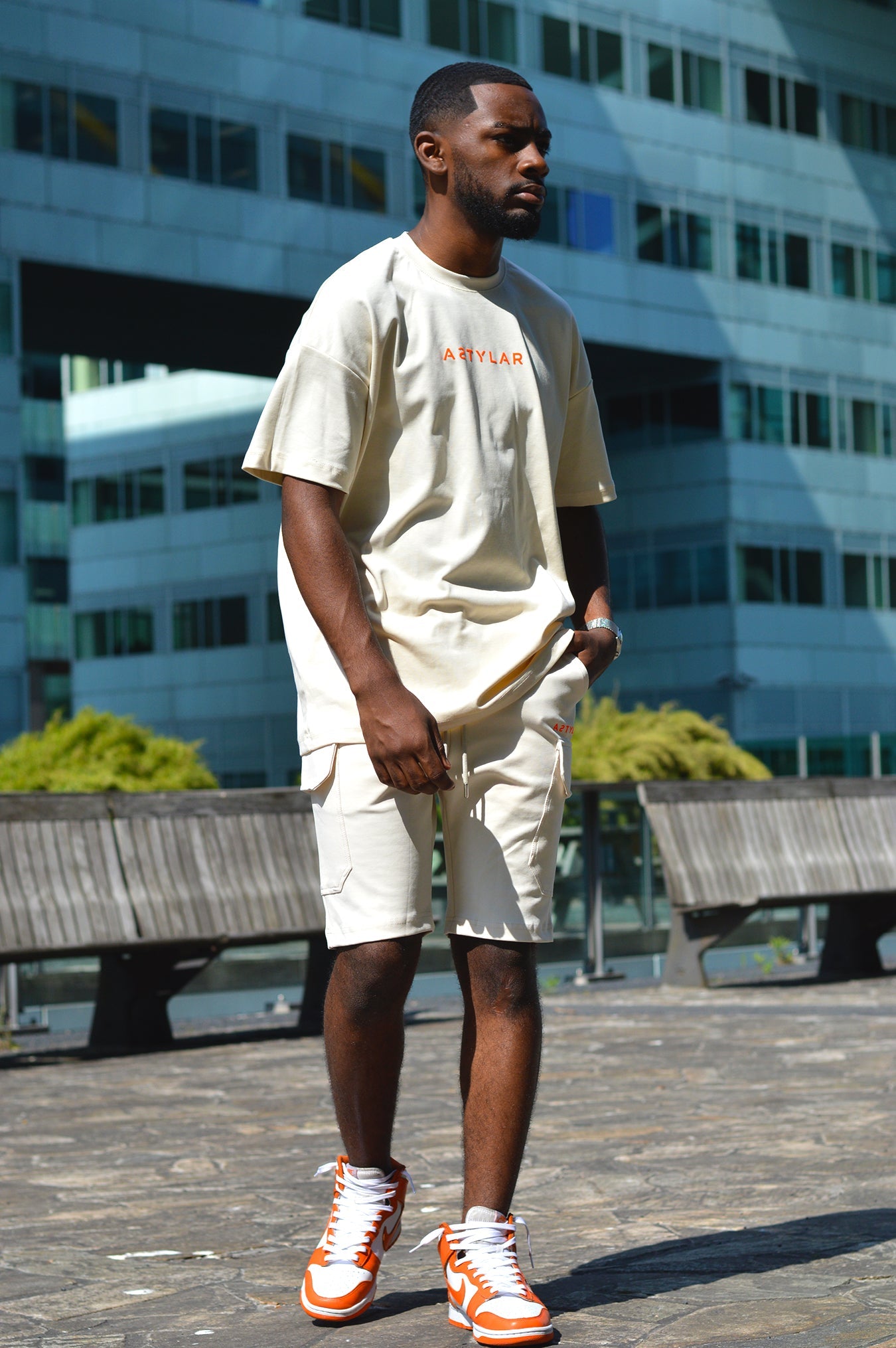 Signature Shorts Beige | MEN