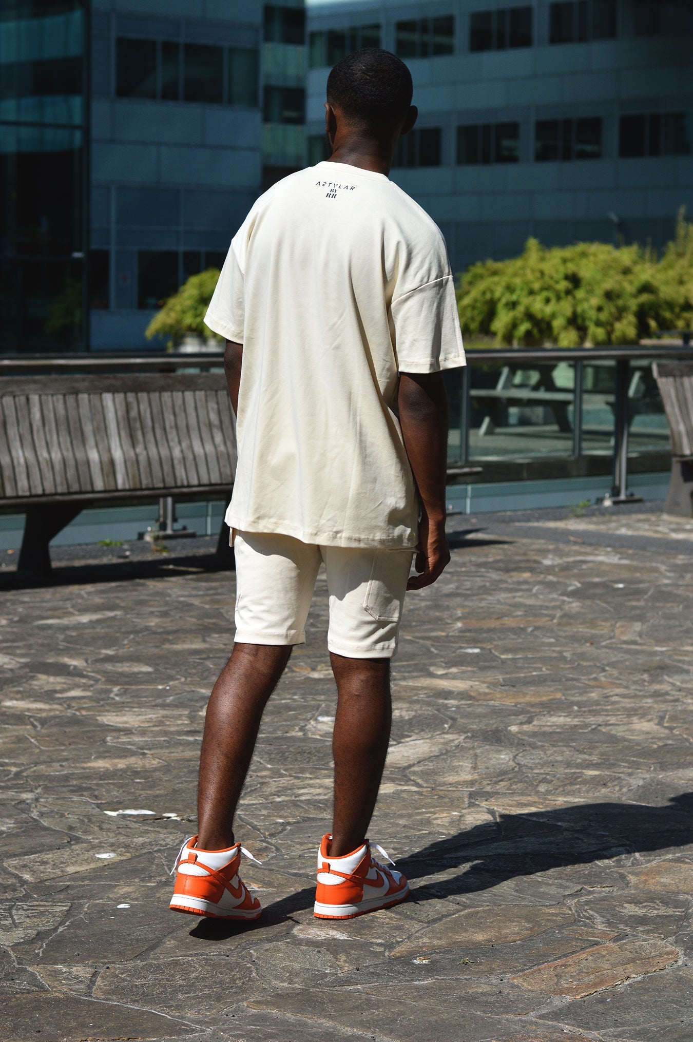 Signature Shorts Beige | MEN