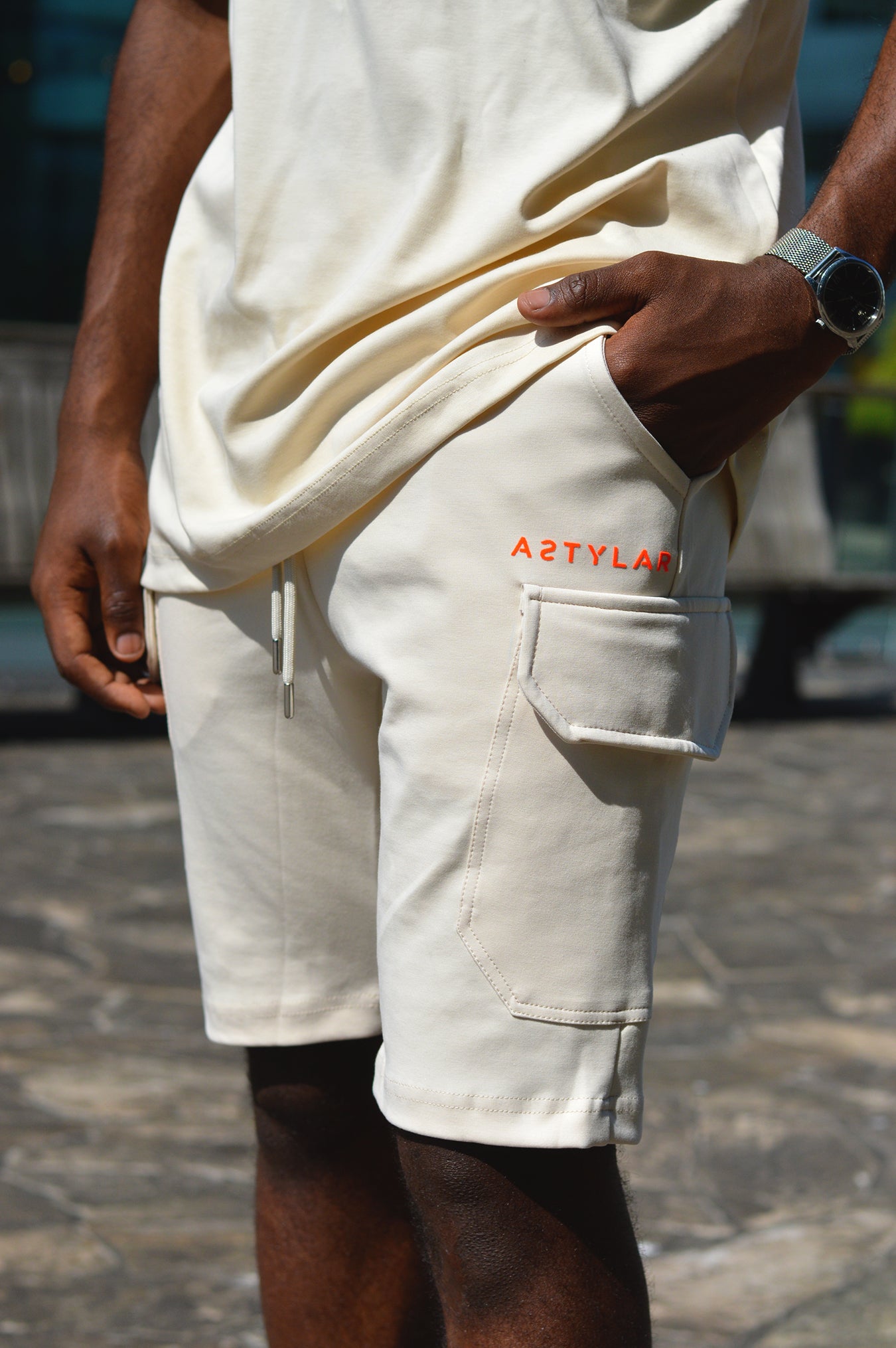 Signature Shorts Beige | MEN